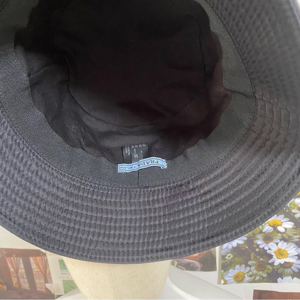 Prada Black Logo Triangle Re-Nylon Bucket Hat - Picture 6 of 6
